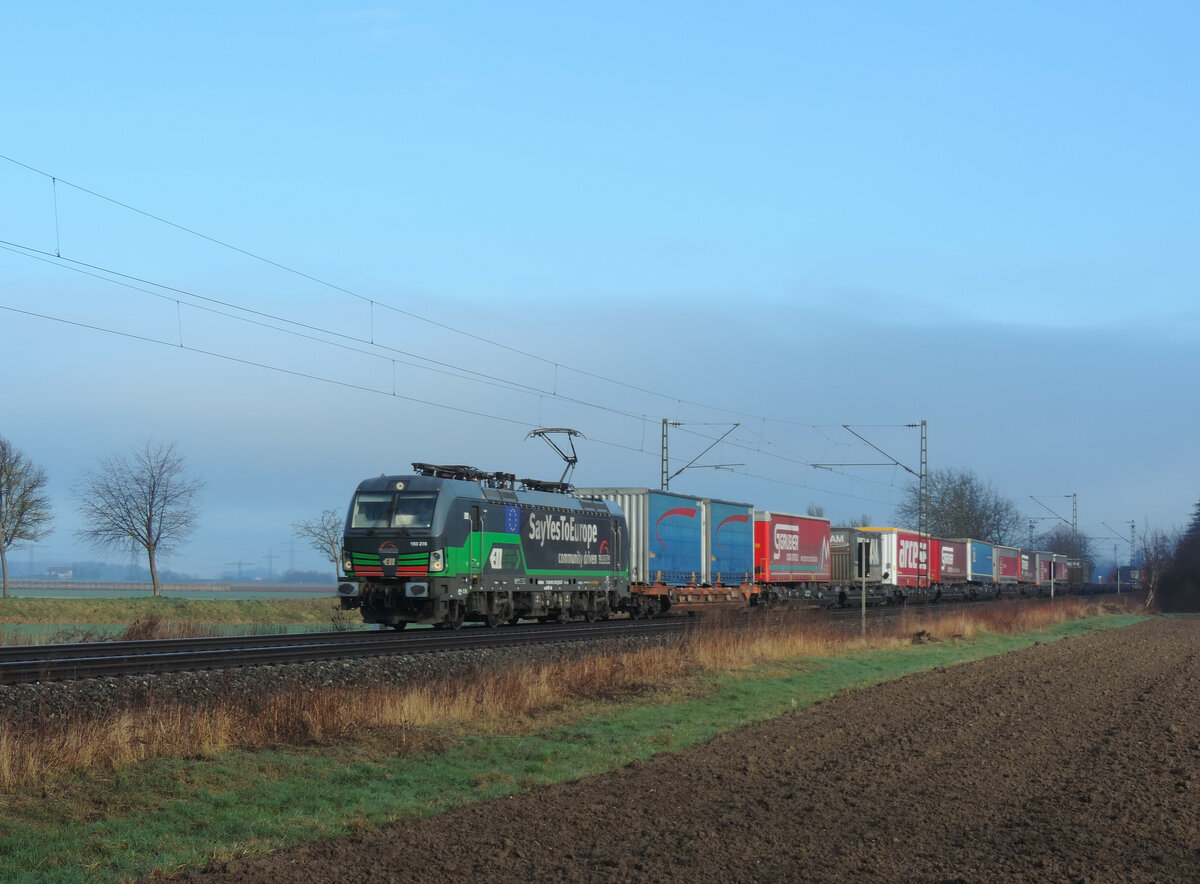 Kenzingen - 26. Februar 2022 : 193 278  Say Yes to Europe  mit einem KLV unterwegs in Richtung Süden.