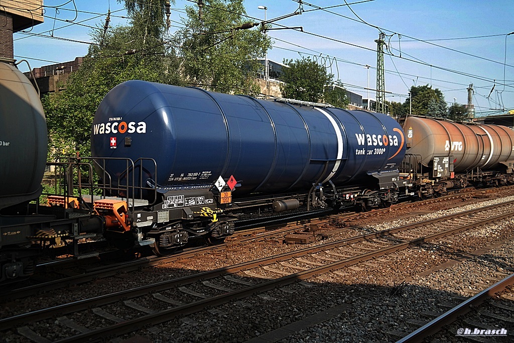 kesselkwagen ZANS 37 84 7843 050-7 , aufgenommen am 22.08.14 in hh-harburg 