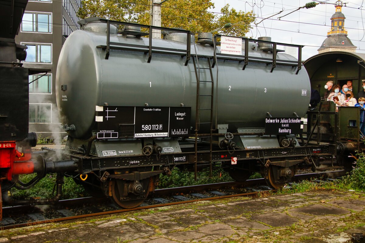 Kesselwagen in K�ln Hbf, Oktober 2021.