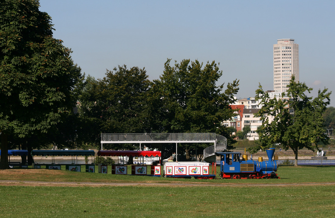 Kleinbahn im Rheinpark // Köln // 8. September 2012