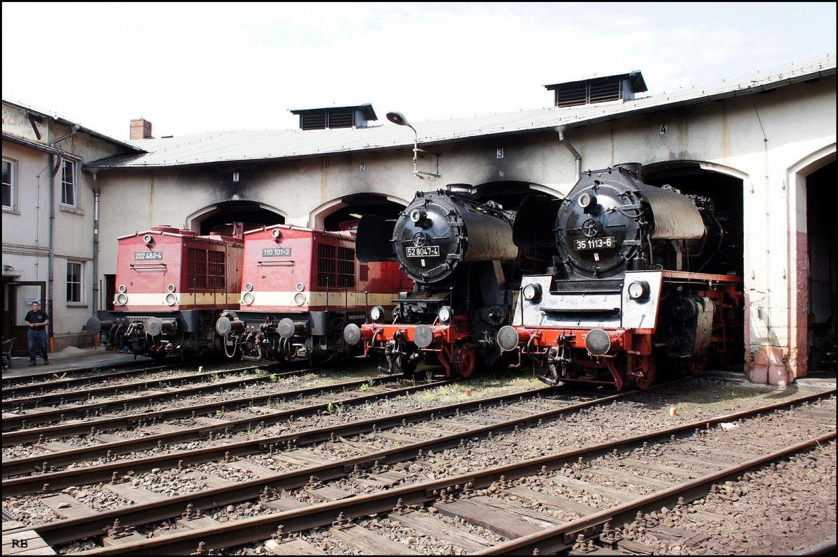Kleine Lokparade im Bw Nossen. Aufgenommen 05.05.2012