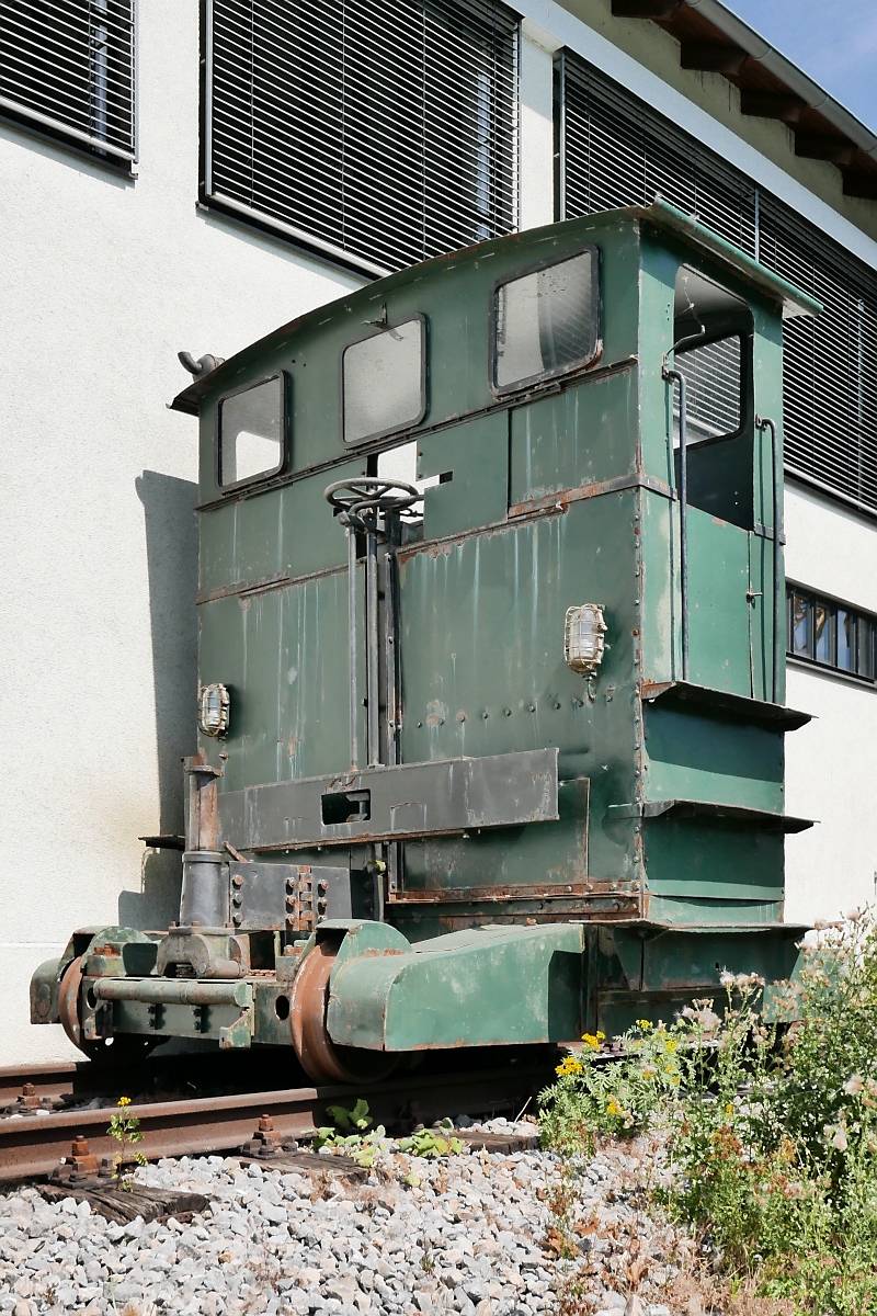 Kleiner Rangiertraktor im LWL-Industriemuseum Schiffshebewerk Henrichenburg - 4.8.2018