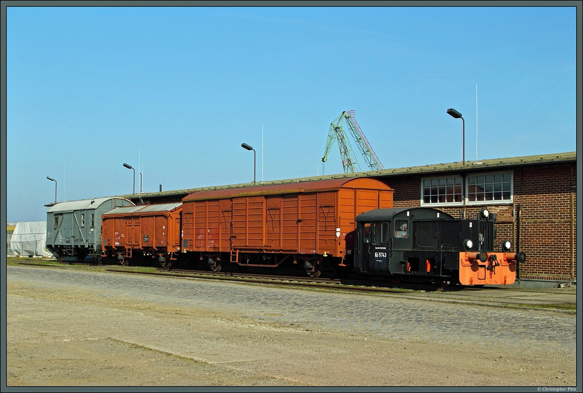 Kö 5743 der Magdeburger Eisenbahnfreunde steht am 09.03.2014 im Handelshafen Magdeburg.