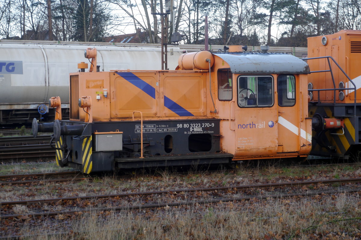 Köf 323 270 der Northrail, abgestellt bei der OHE in Celle Nord, 13.12.18.