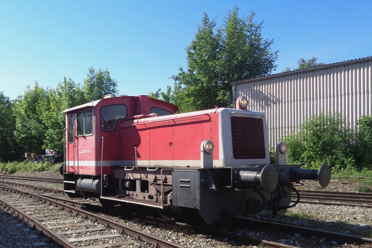 Köf 332 157 steht am 1 Juni 2019 in Nördlingen.