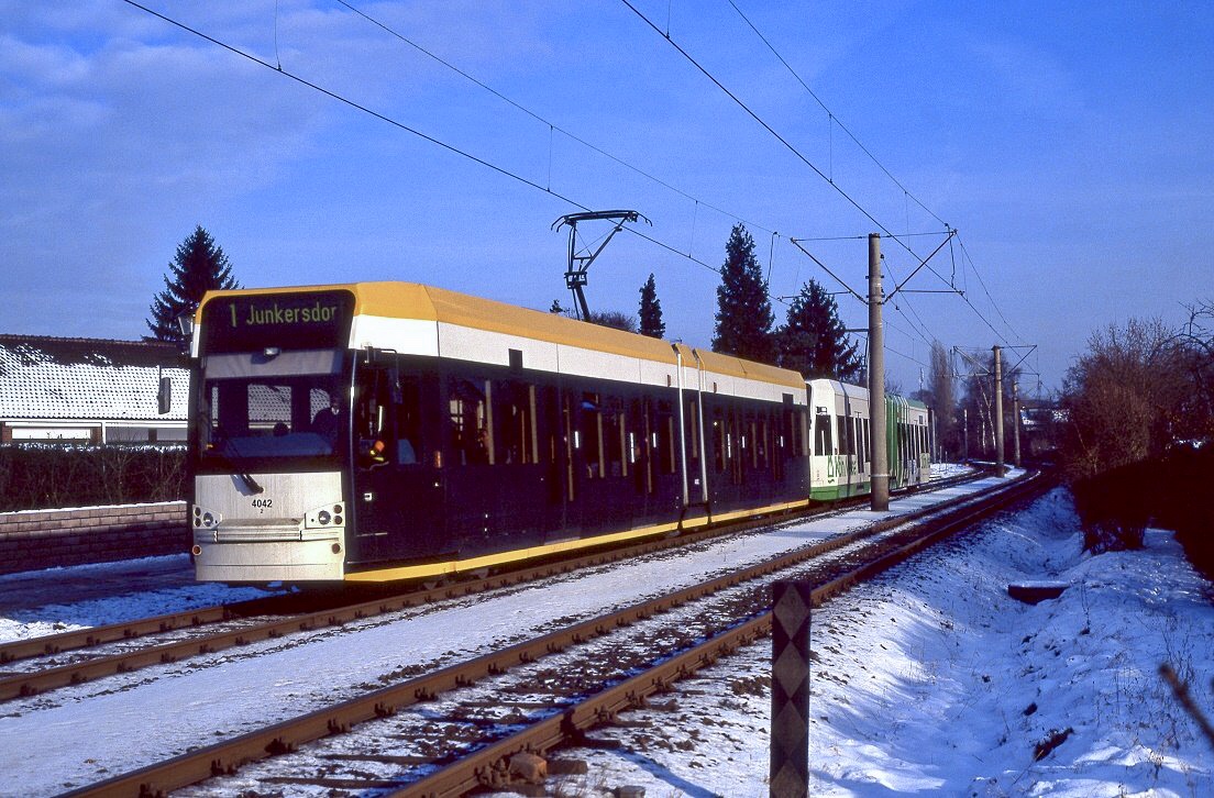 Köln 4042 + 4038, Lustheide, 12.01.1997.