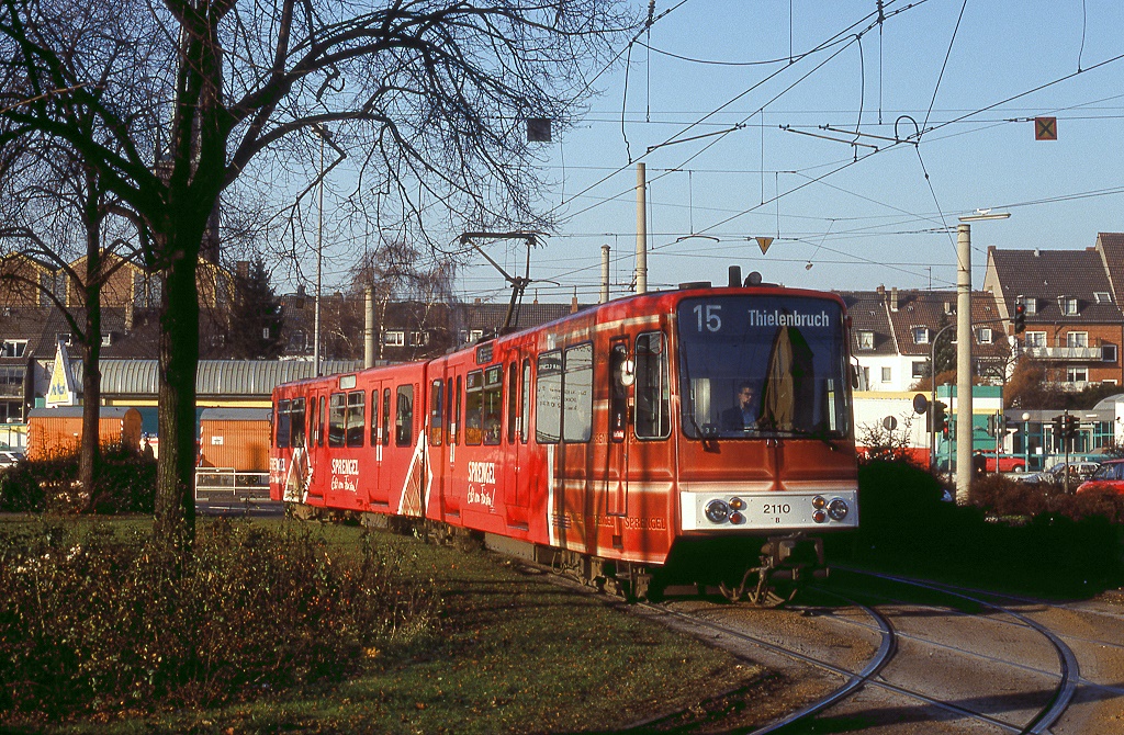 K�ln Tw 2110 am Wiener Platz, 13.12.1991.