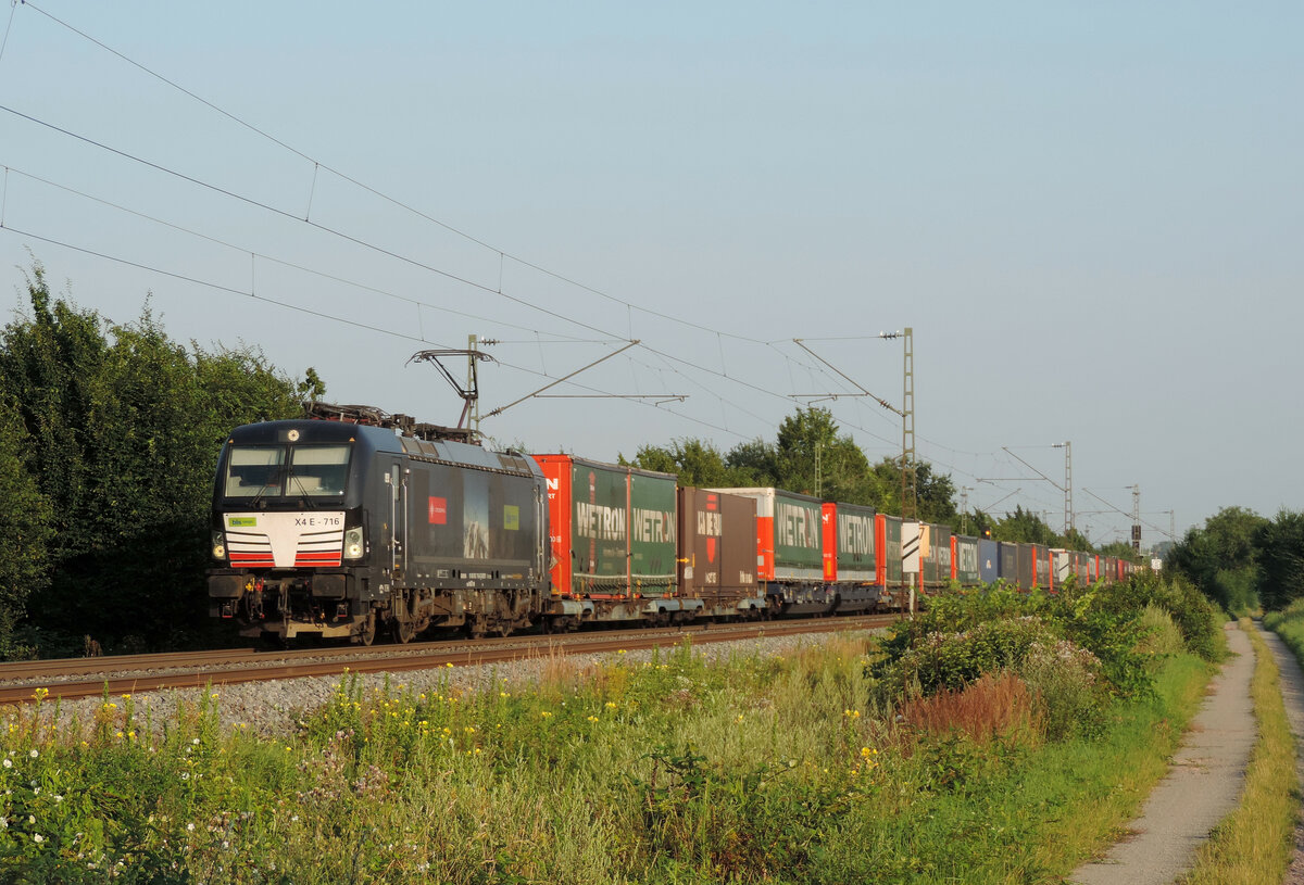 Köndringen - 22. Juli 2021 : MRCE Lok 193 716 mit dem KLV Wetron.