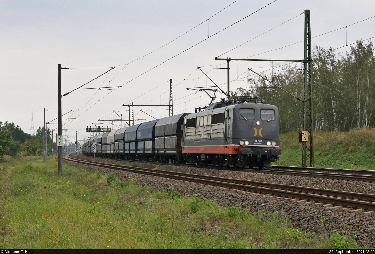 Kohlezug (?) mit 151 057-7 (162.004  Fitzcarraldo ) strebt in Halle-Kanena/Bruckdorf Richtung Leipzig.

🧰 Hector Rail AB
🚩 Bahnstrecke Magdeburg–Leipzig (KBS 340)
🕓 29.9.2021 | 12:33 Uhr