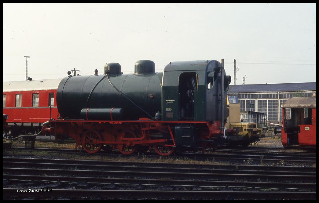 Krupp Dampfspeicherlok 3777-58 ex Lok 2 des Kraftwerk Altbach war am 2.10.1994 unter Dampf im BW Hanau zu bewundern.