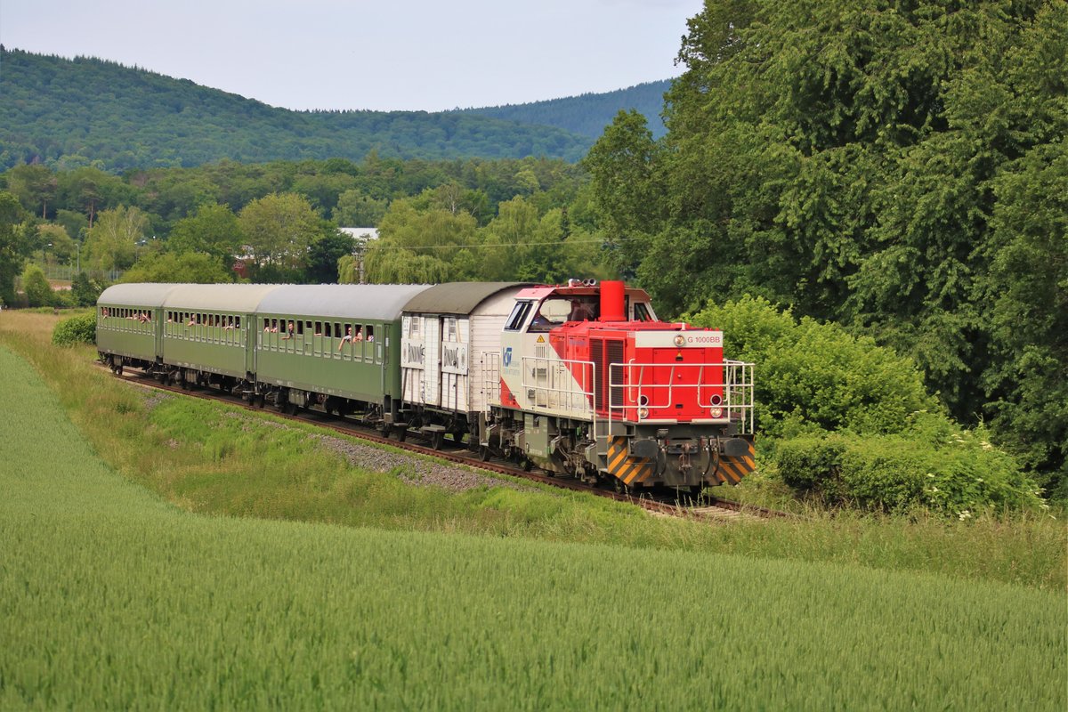 KSW Vossloh G1000 BB (ex HFM D2) 271 027-5 am 11.06.19 bei Königstein bei Dampf in den Taunus