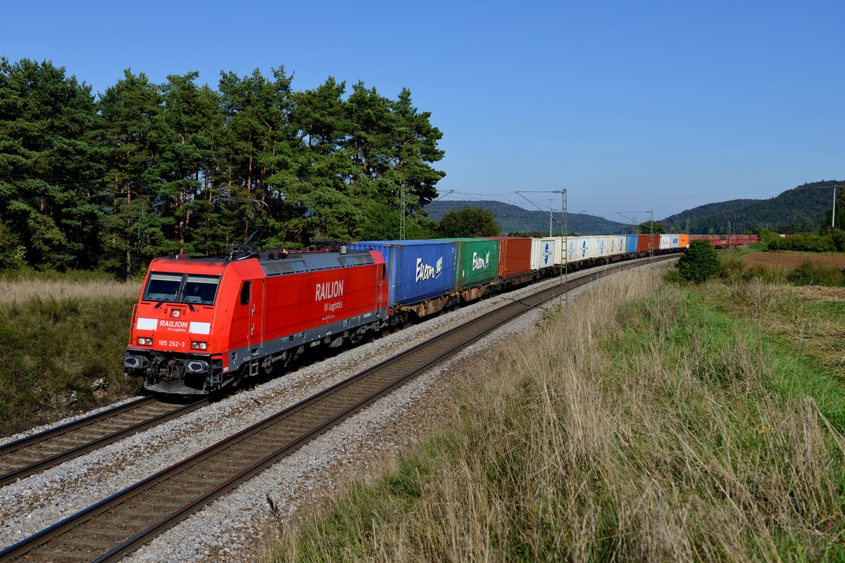 KT 50148 von Regensburg Ost nach Imsumer Deich wurde am 28. September 2013 von 185 262 befördert, aufgenommen bei Darshofen.