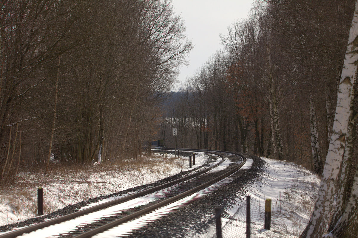 Kurz hinter dem Kilometer 3.4 beginnt das Putzkauer Viadukt. Strecke Bischofswerda-Wilthen-Zittau. 18.03.2018 13:03 Uhr.