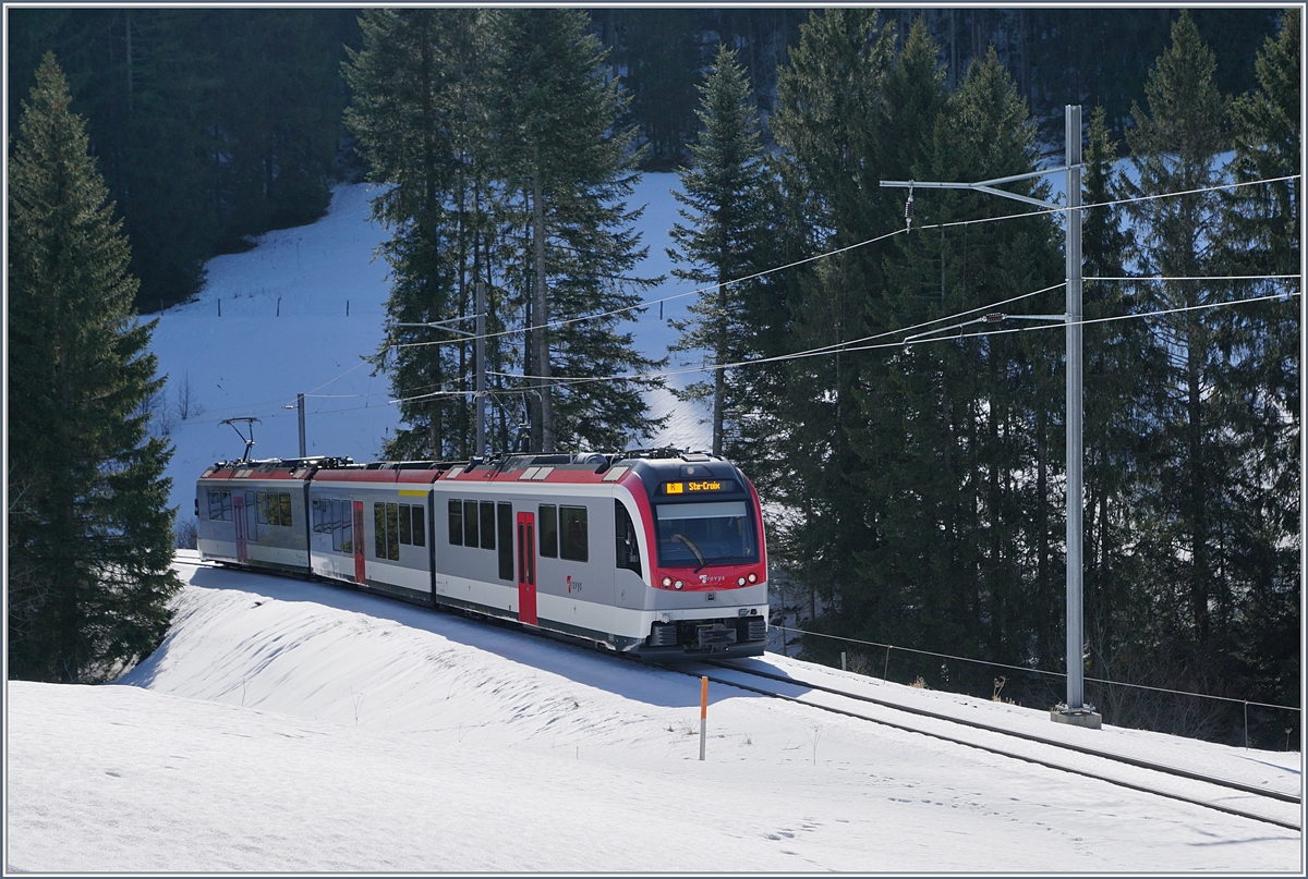 Kurz vor Ste-Croix ist TRAVYS SURF von Yverdon kommend unterwegs. 

14. Februar 2017