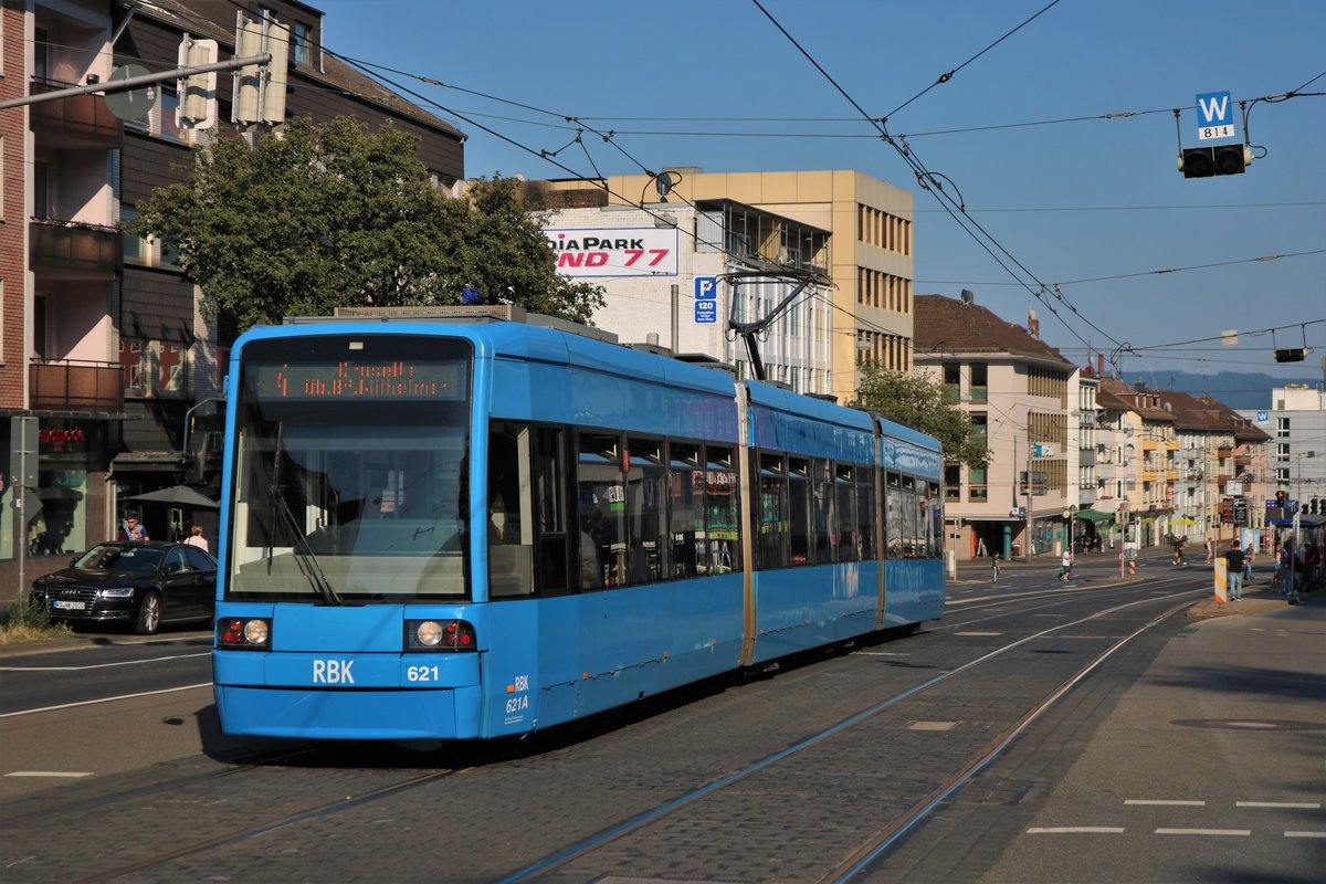 KVG 8NGTW Wagen 621 als Linie 4 am 24.07.19 in Kassel 