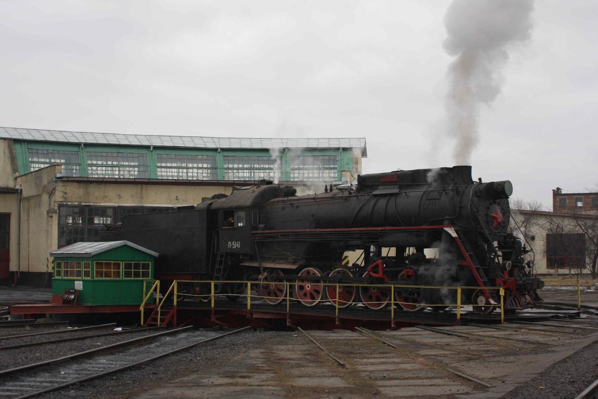 L 5141 am 20.2.2008 auf der Drehscheibe des Depot Kolomea.