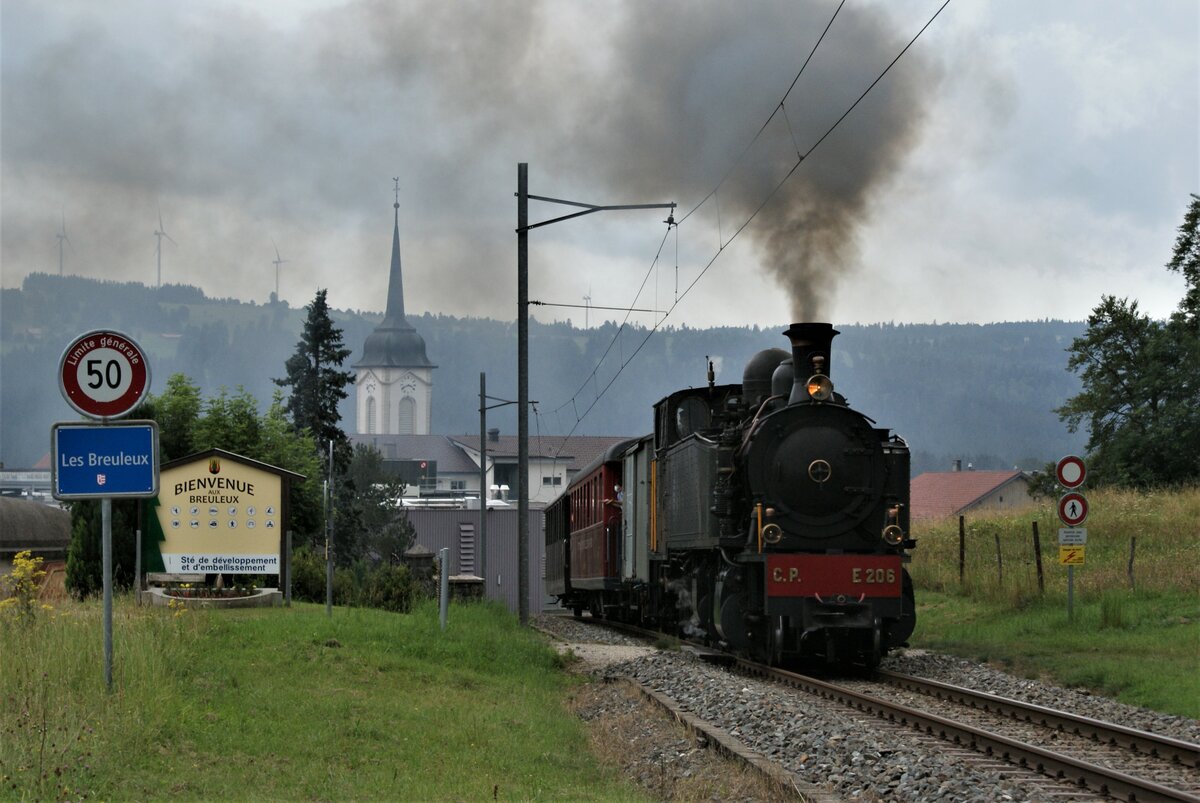 La Traction CJ La Traction train à vapeur des Franches-Montagnes Chemins de fer du Jura: E 206 + J 316 + WR 777 + BR 779, Zug Tavannes-Pré-Petitjean, Les Breuleux, 15. August 2021.