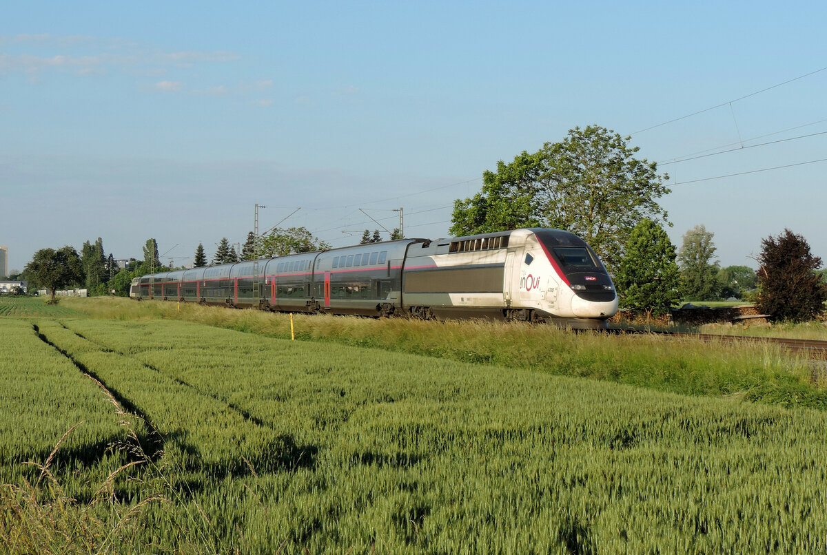 Lahr/Schwarzwald -2. Juni 2023 : Duplex 4705 am TGV 9590 von Freiburg nach Paris Est. 

Link zum Video : https://www.youtube.com/watch?v=rR4exIJPRqw