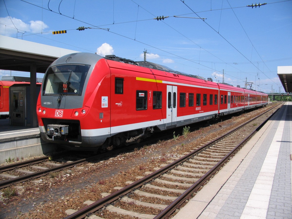 Landshut(Bay) Hbf, RE nach München Hbf. 22.05.2011.