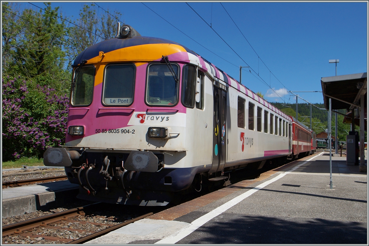 Langsam geht die Zeit der MThB zu Ende, nur noch ein Hauch davon weht noch im Vallée de Joux in Form des Bt 50 85 8 035 904-2.
Le Pont, den 3. Juni 2015