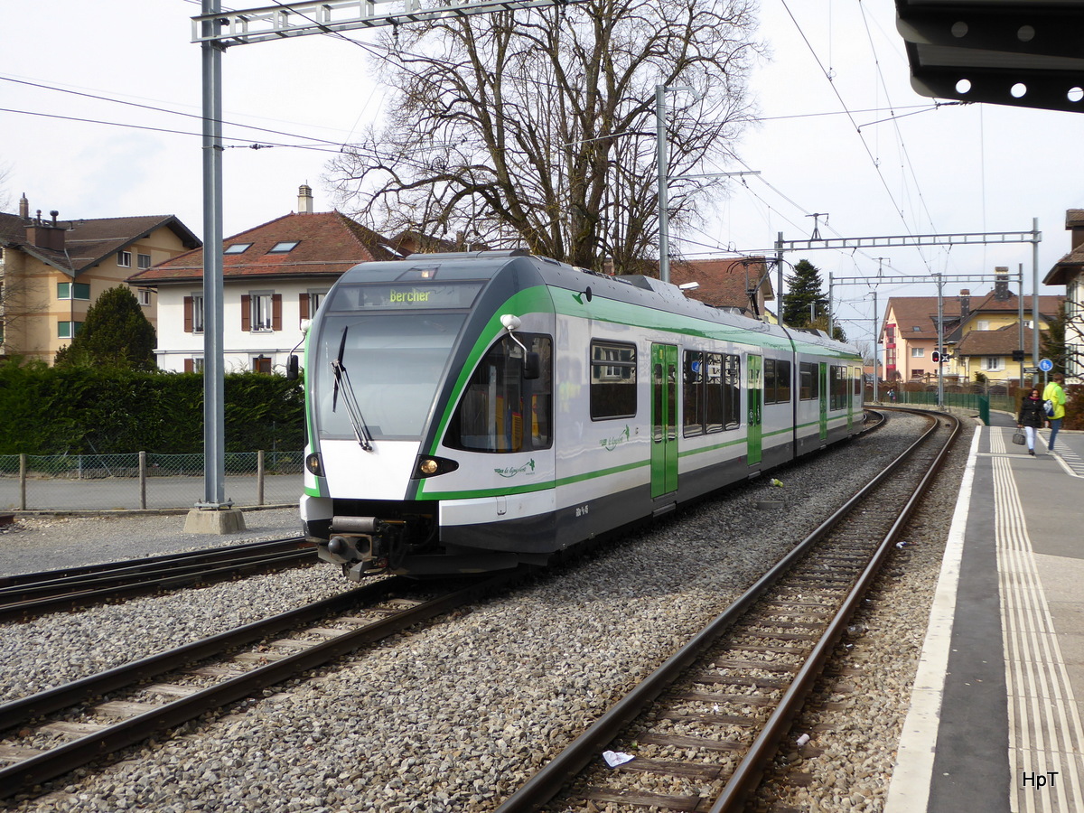 LEB - Triebwagen RBe 4/8 45 in Echallens am 18.02.2016