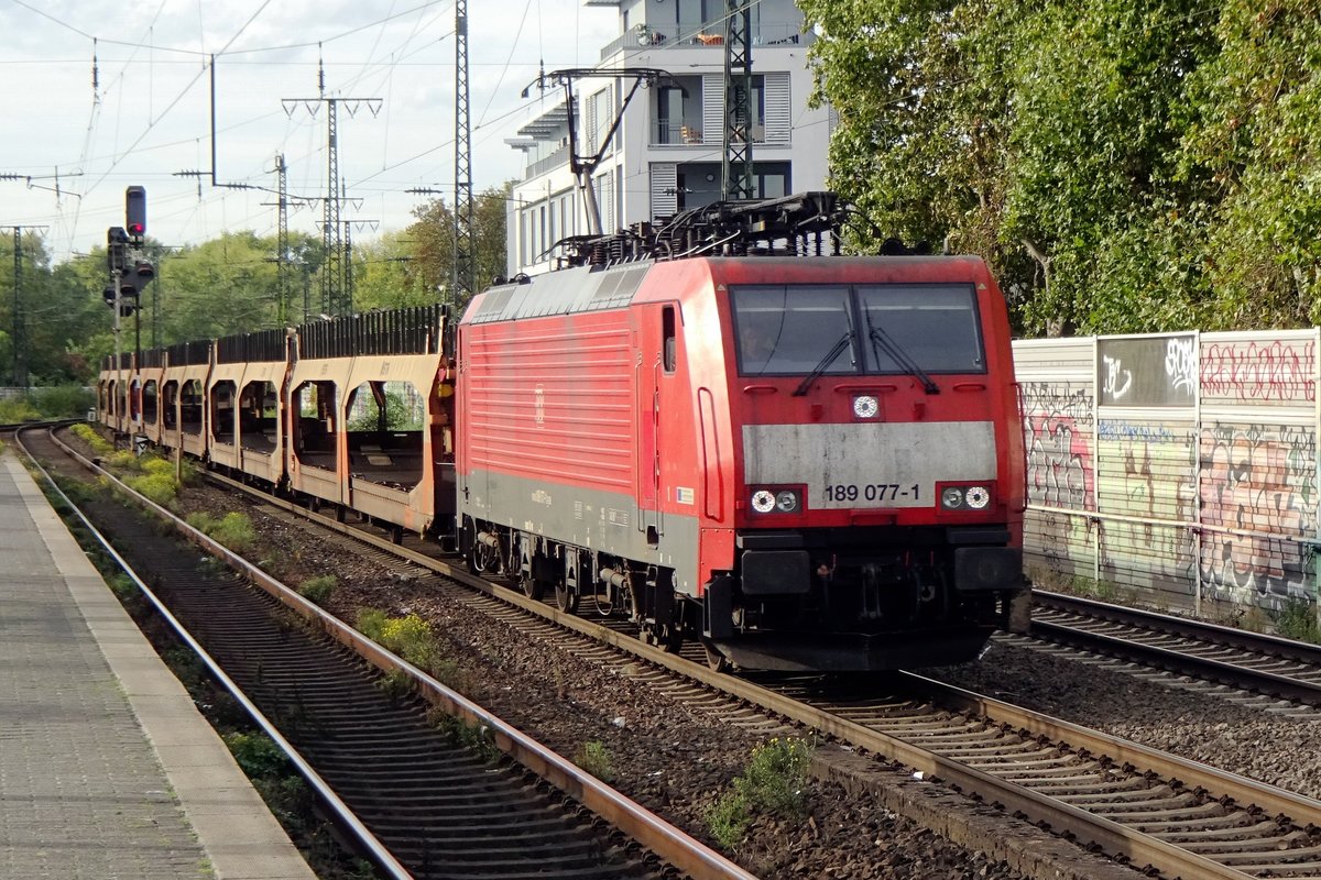 Leerganzzgug mit 189 077 durchfahrt am 24 September 2020 Köln Süd.