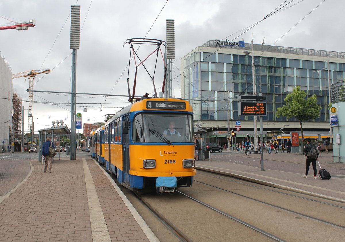 Leipzig LVB SL 4 (T4D-M1 (LVB-Typ 33c) 2168) Augustusplatz am 25. Juli 2017.