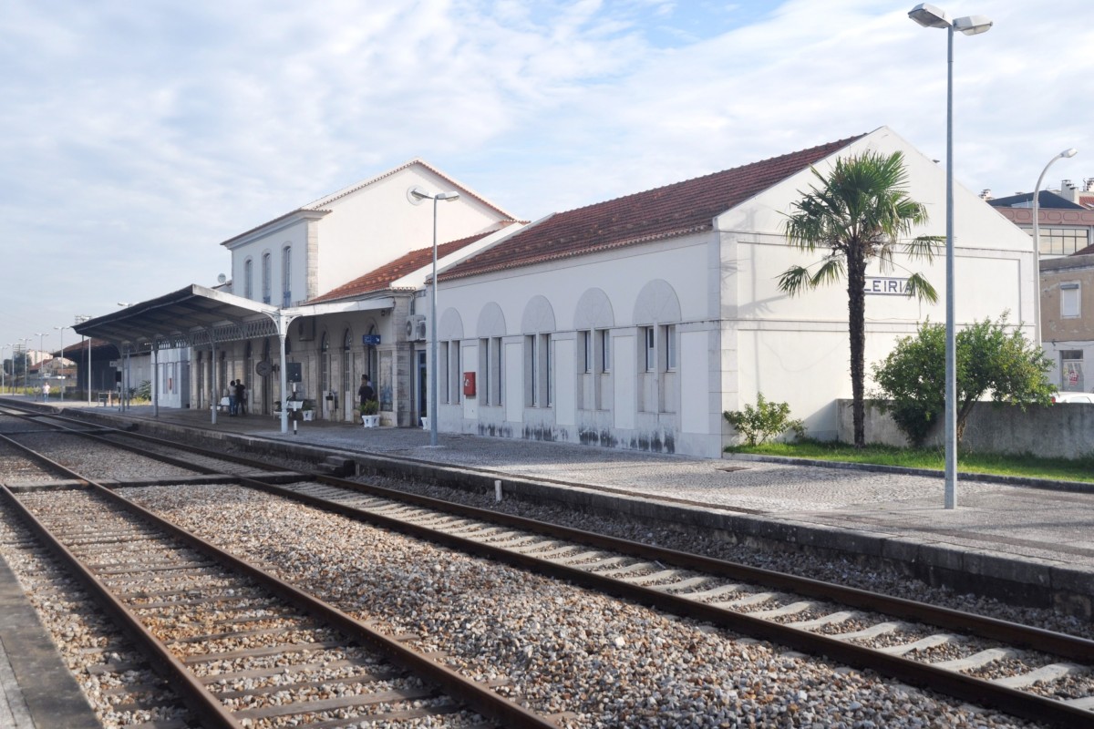 LEIRIA (Distrikt Leiria), 24.09.2013, Bahnhofsgebäude