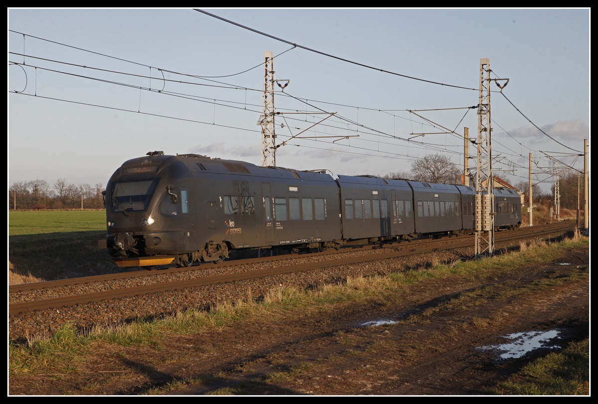 LEO-Express bei Pardubice Opocinek am 10.12.2019.