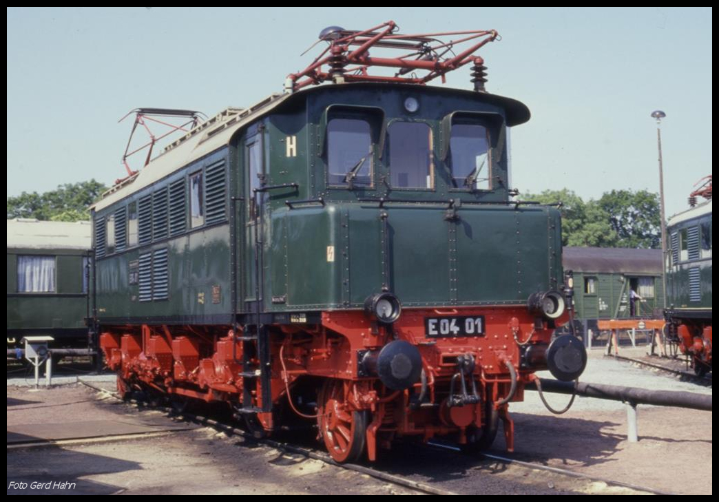 Letzte Fahrzeugschau des BW Magdeburg am 26.8.1990: E 0401