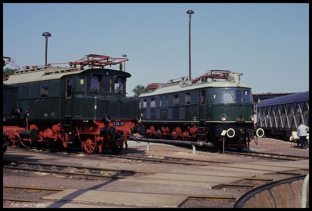 Letzte Fahrzeugschau des BW Magdeburg am 26.8.1990: E 0401 und E 1831