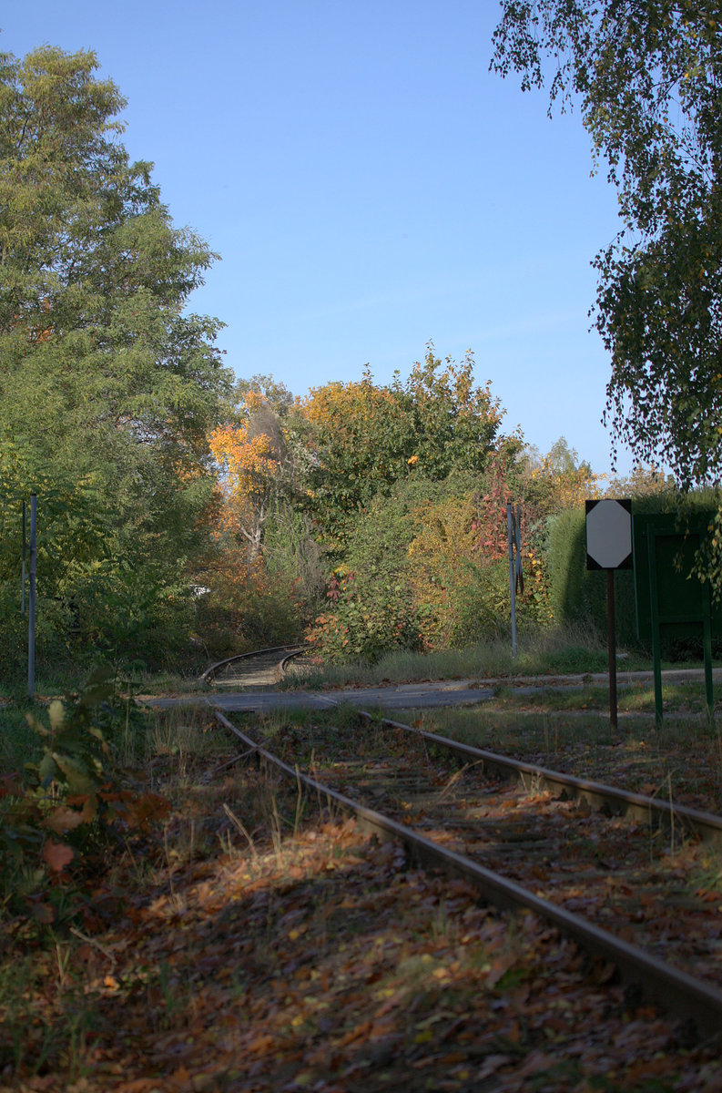 Lf5 Eckentafel in Finsterwalde, Haltepunkt Frankenaer Weg. 25.10.2020  13:33 Uhr.