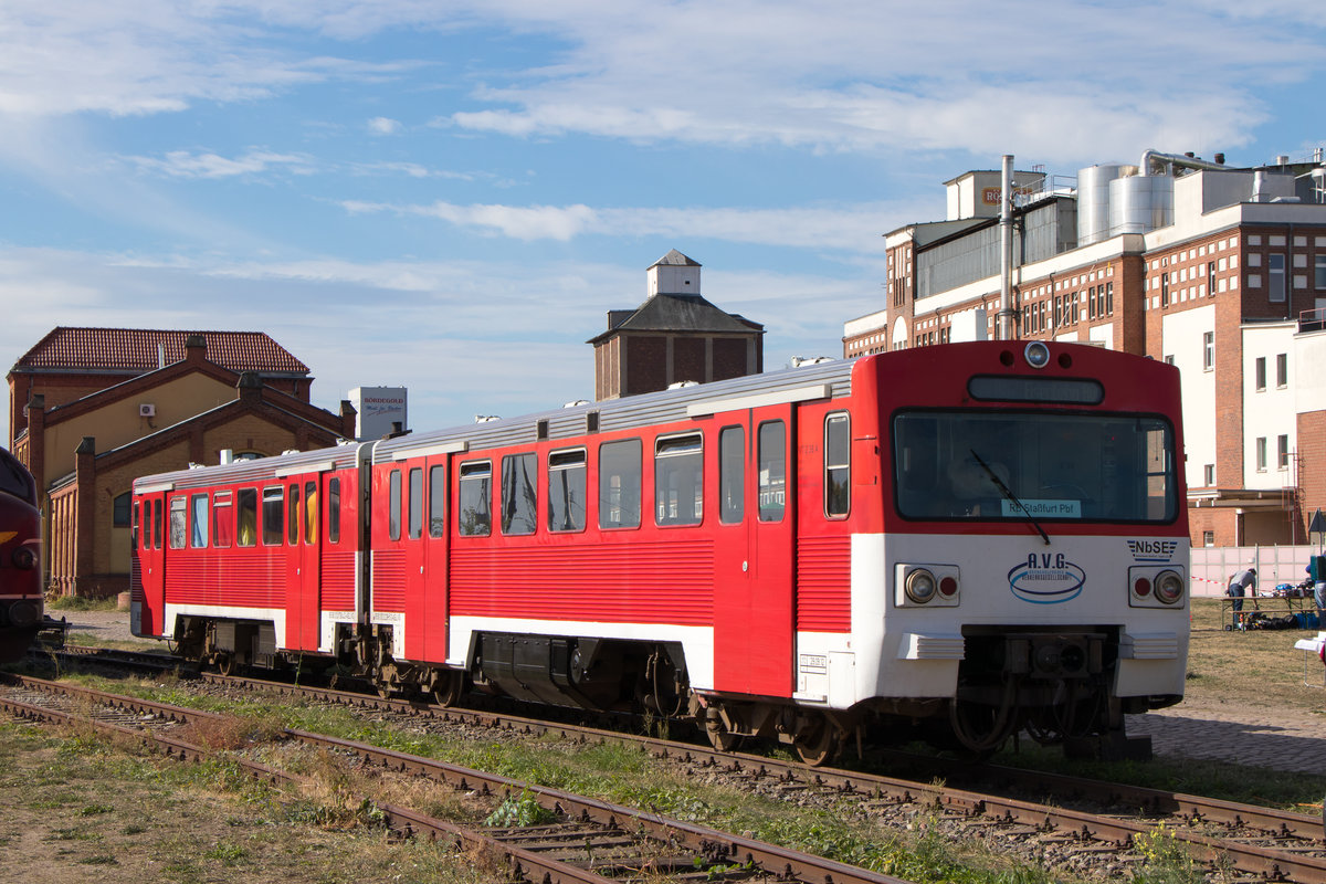 LHB VT 2e Nr. 38, so die genaue Bezeichnung des hier gezeigten Exemplares. Aufgenommen zum Familienfest der Magdeburger Eisenbahnfreunde am 9. September 2018. 