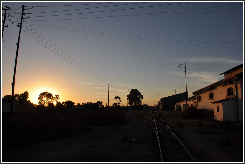 Lichterlöschen in Asmara. Die Eritreaserie 2014 ist jetzt zu Ende und ich hoffe schwer, dass es eine Fortsetzung geben wird. (12.12.2014)