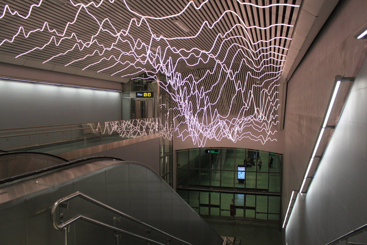 Lichtinstalation am Bahnhof Stockholm Odenplan im neuen Citytunnel. Aufnahmedatum: 12.07.2017