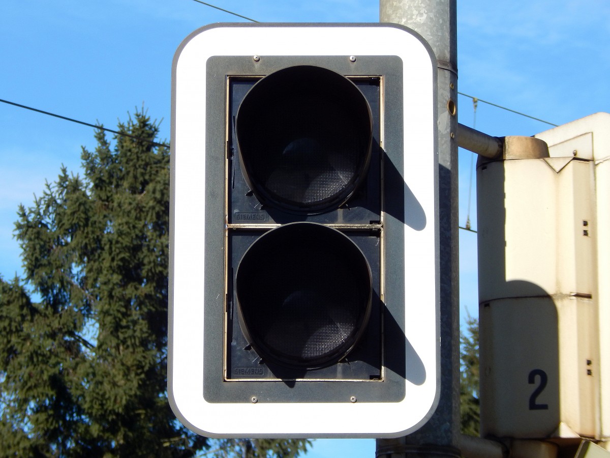 Lichtzeichen an einen Bahnübergang in Ratingen Lintdorf.

Ratingen Lintdorf 08.03.2015