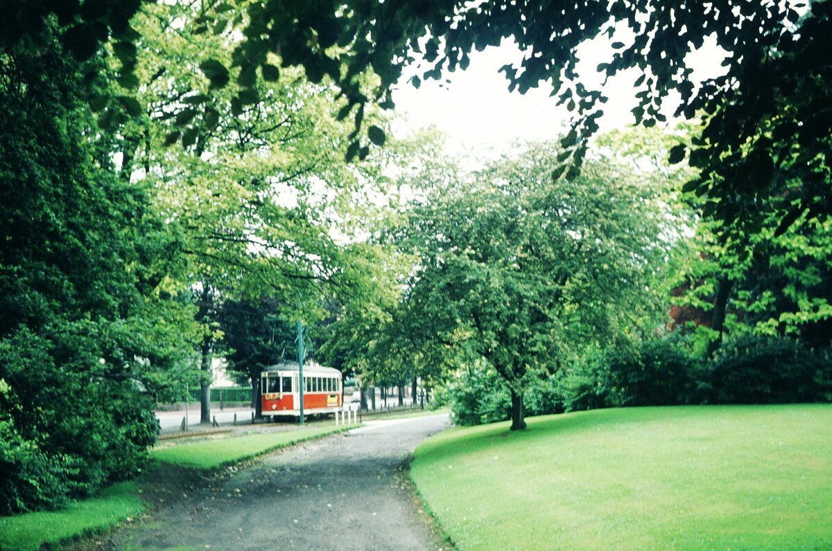 Lille SNELRT le long du Parc Barbieux 11-08-1974