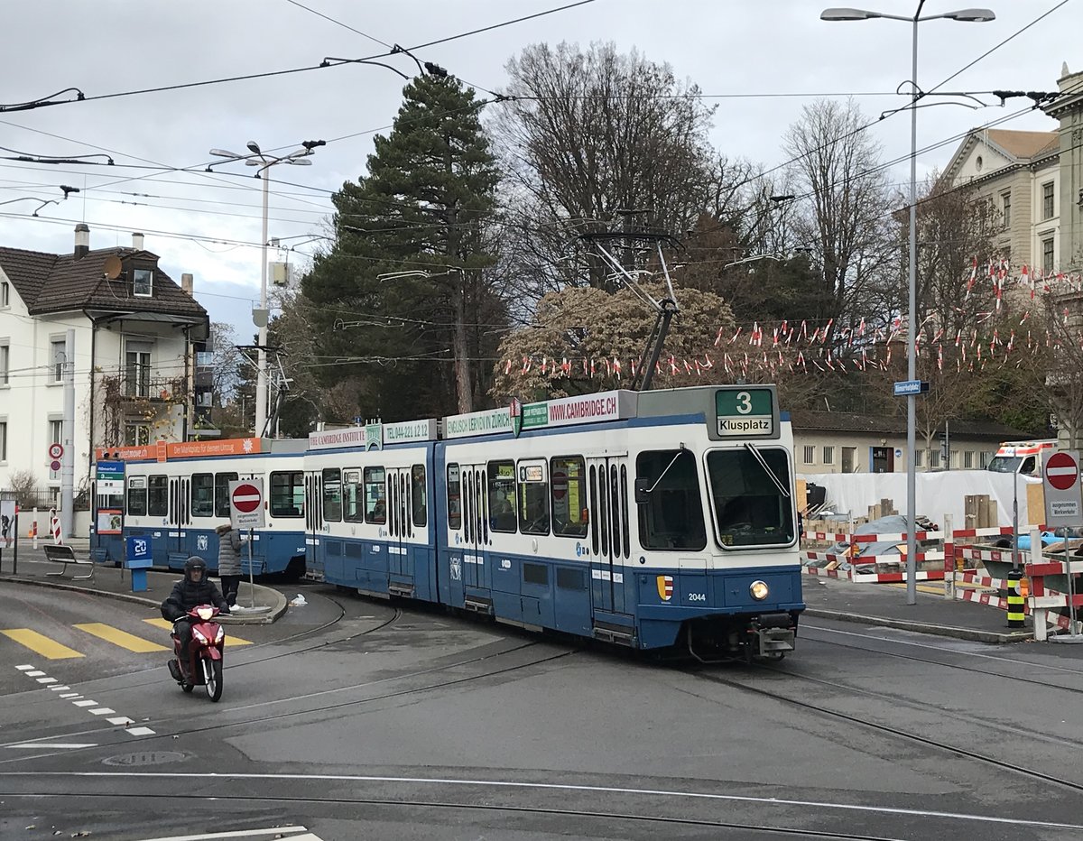 Linie 3 Wagennummer 2044 „Wollishofen“ beim Römerhof. Datum: 22. 12. 2020