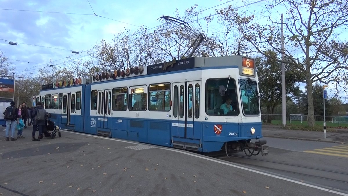 Linie 6 2002  Seebach  in der Schleife Zoo.