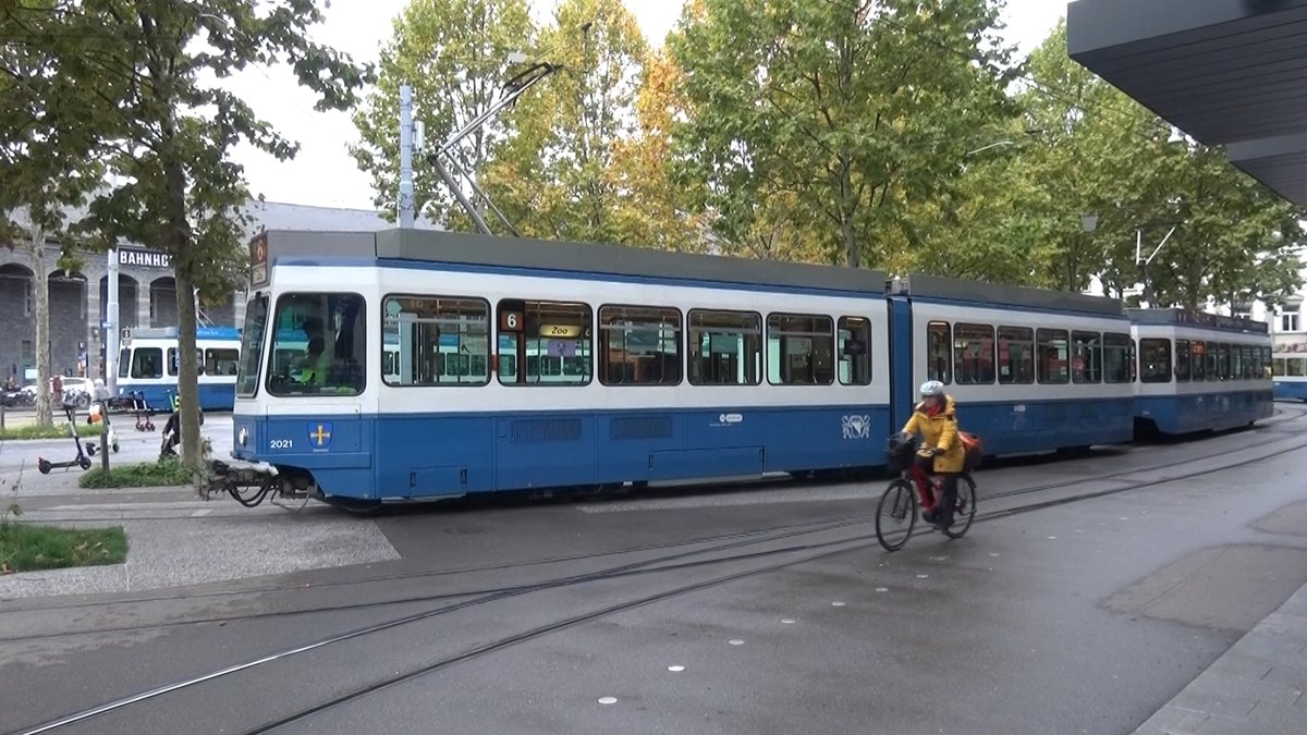 Linie 6 2021  Albisrieden  am Bahnhof Enge. Datum: 2. 9. 2019