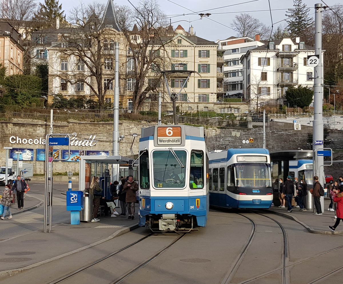 Linie 6 Wagennummer 2042  Altstetten  beim Central. Datum: 20. 2. 2021