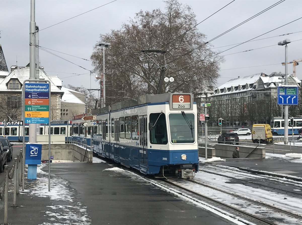 Linie 6 Wagennummer 2062 beim Bahnhofquai. Datum: 10. 2. 2021