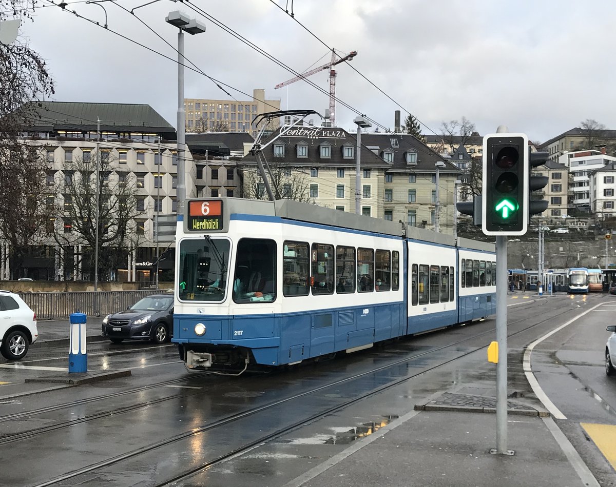 Linie 6 Wagennummer 2117 beim Bahnhofquai. Datum: 25. 1. 2021