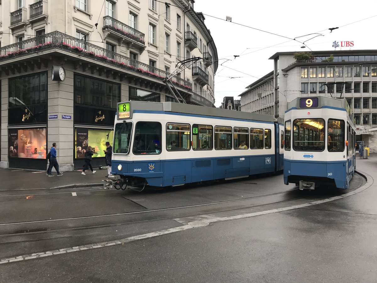 Linie 8 2030  Hirslanden  am Paradeplatz. Datum: 1. 6. 2020