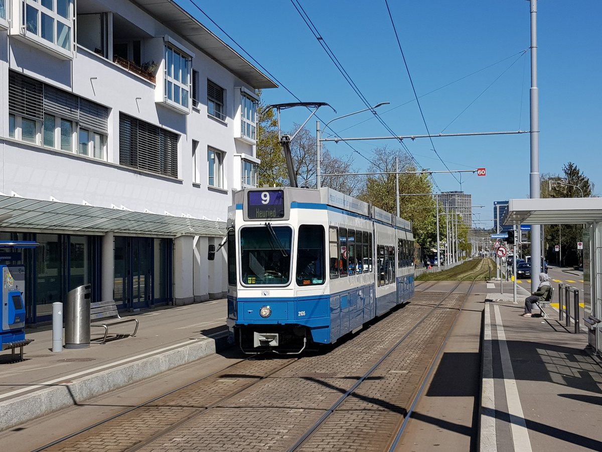 Linie 9 Wagennummer 2105 an der Haltestelle Heerenwiesen. Datum: 21. 4. 2021