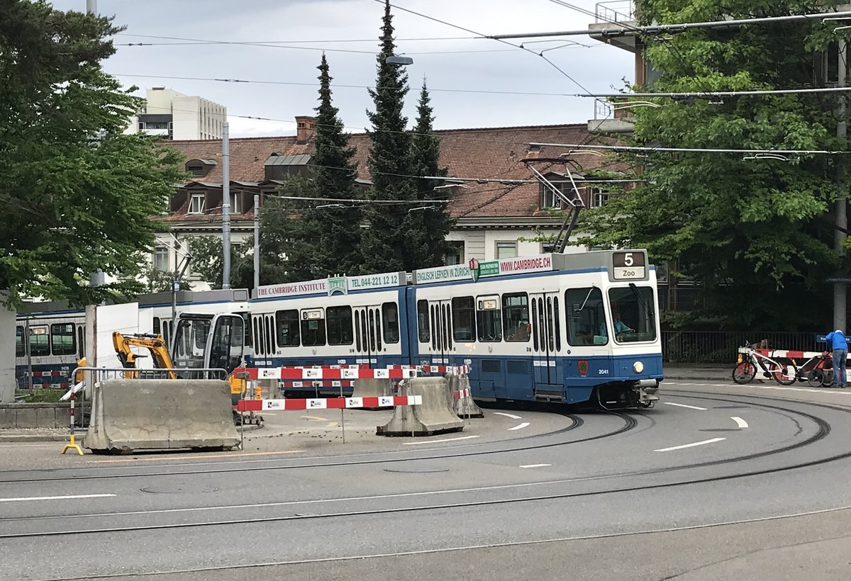 Linie5 2041  Hottingen  zwischen Platte und Voltastrasse. Datum: 15. 6. 2020