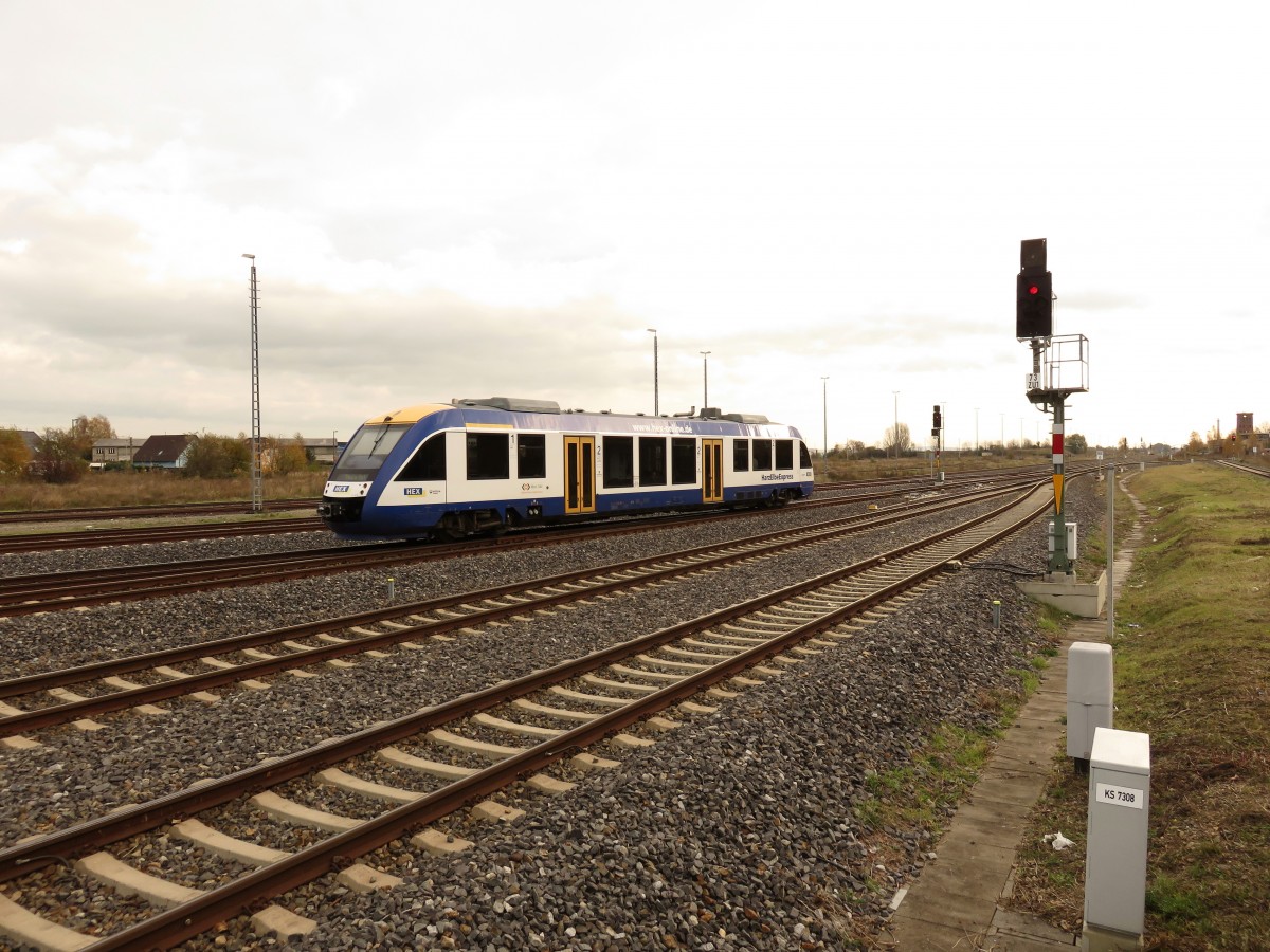 Lint 27 HEX am 03.11.2014 bei der Ausfahrt aus Halberstadt nach Thale HBF