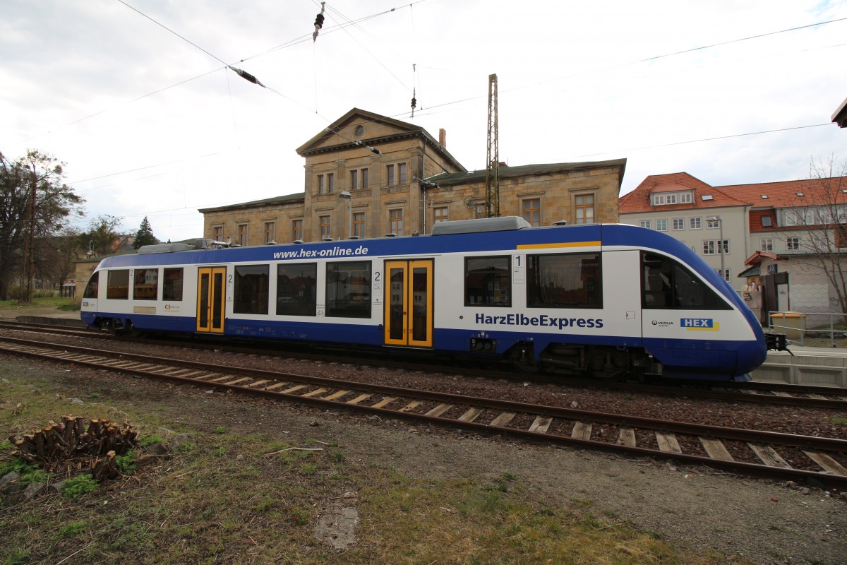 Lint 27 HEX im Bahnhof von Blankenburg Harz am 11.04.2015