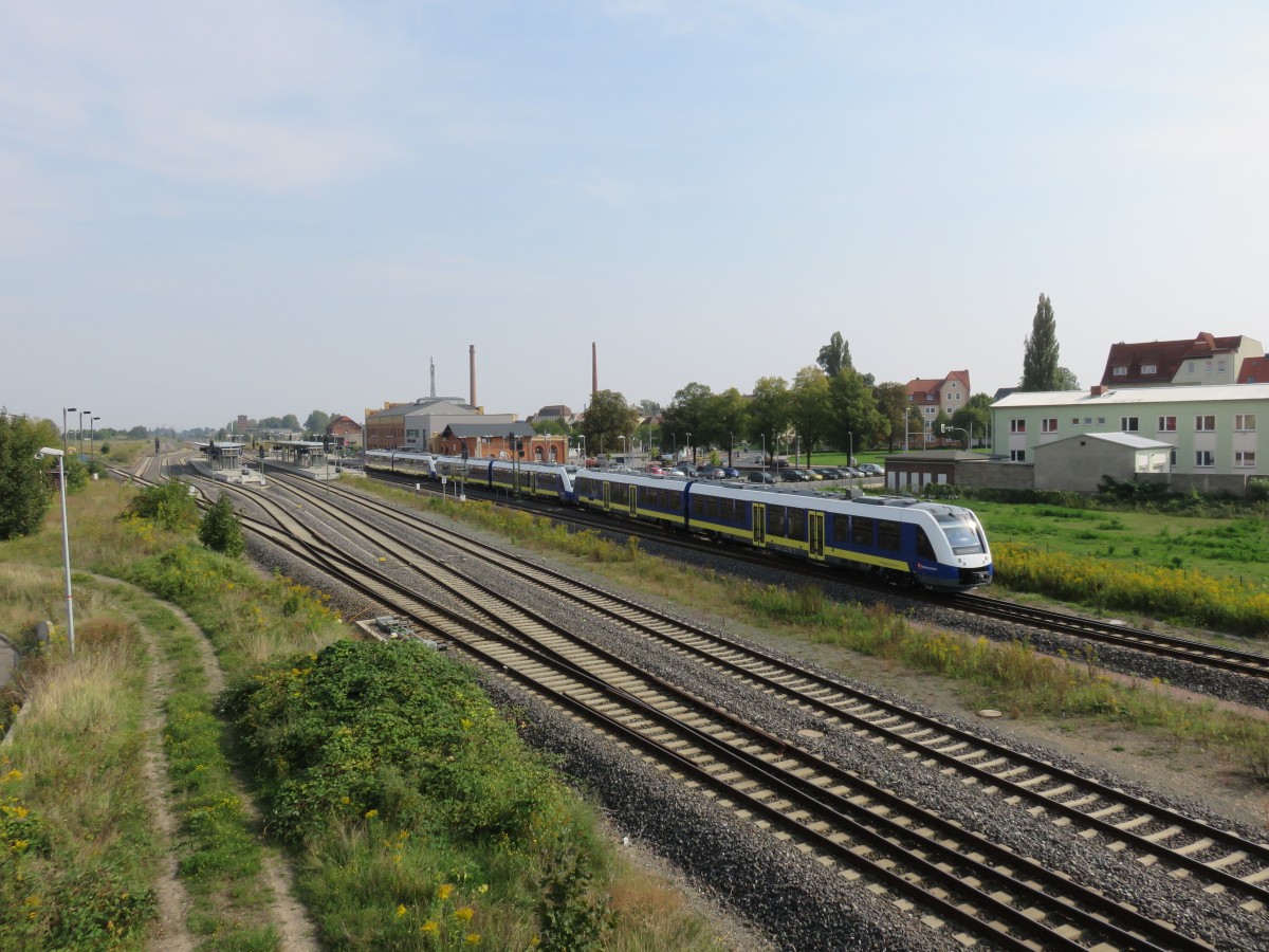 Lint 54 bei der Ausfahrt in Halberstadt in Richtung Hannover am 05.09.2014