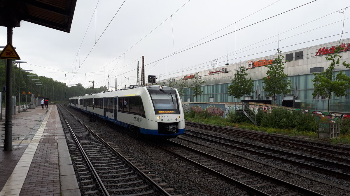 Lint 54 der vias rail GmbH nach Düsseldorf hbf am 01.07.2020